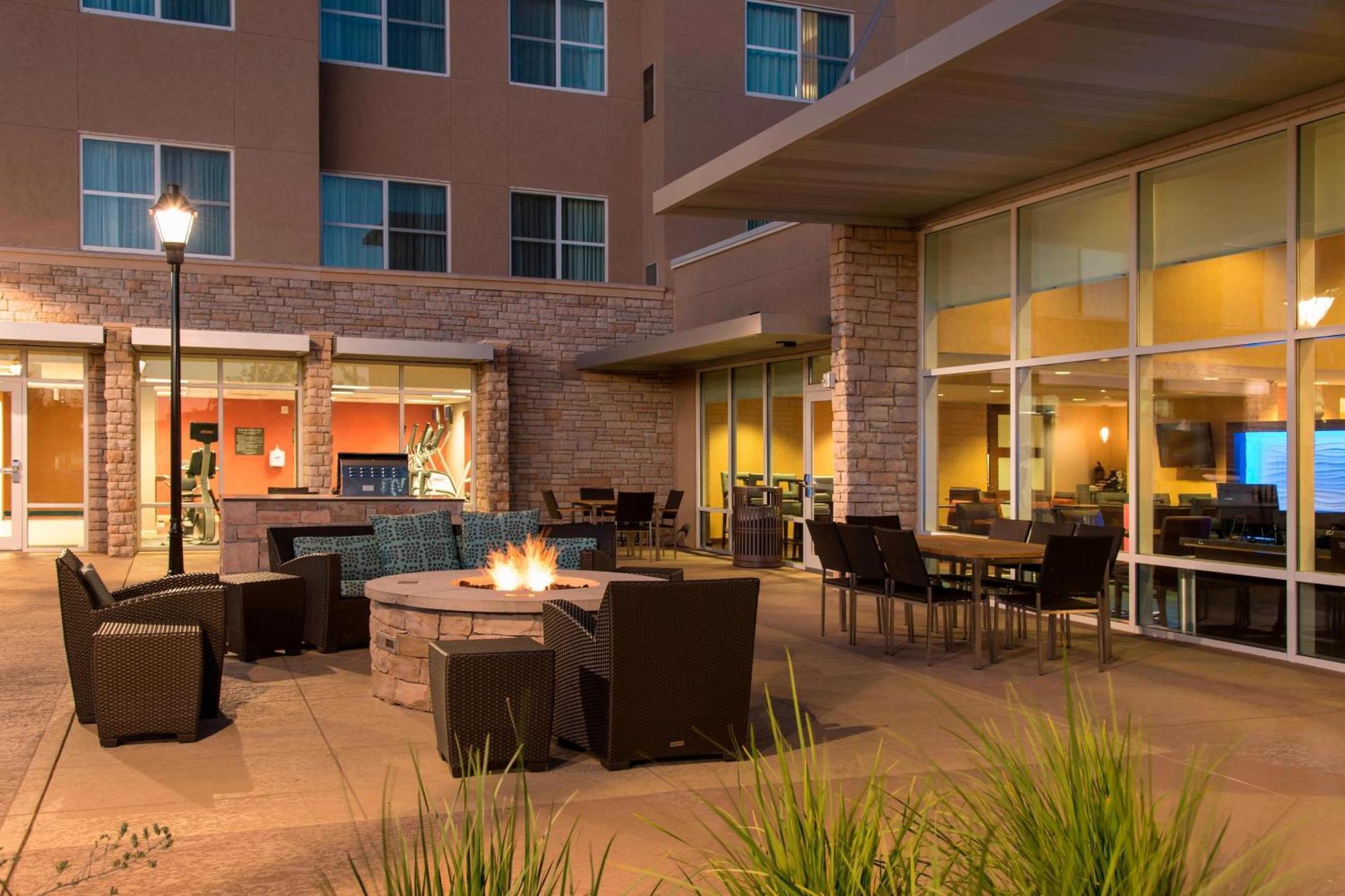 Residence Inn By Marriott Austin - University Area Exteriör bild