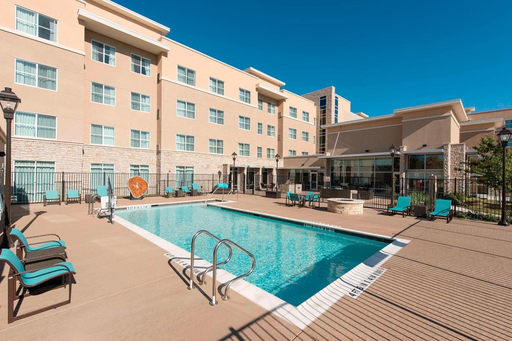 Residence Inn By Marriott Austin - University Area Exteriör bild